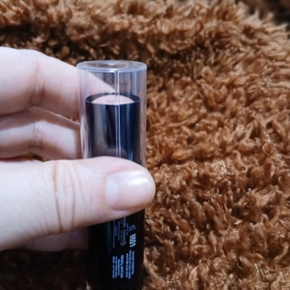 Chanel Baume Essentiel Multi-Use Glow Stick - Picture 4 of 4